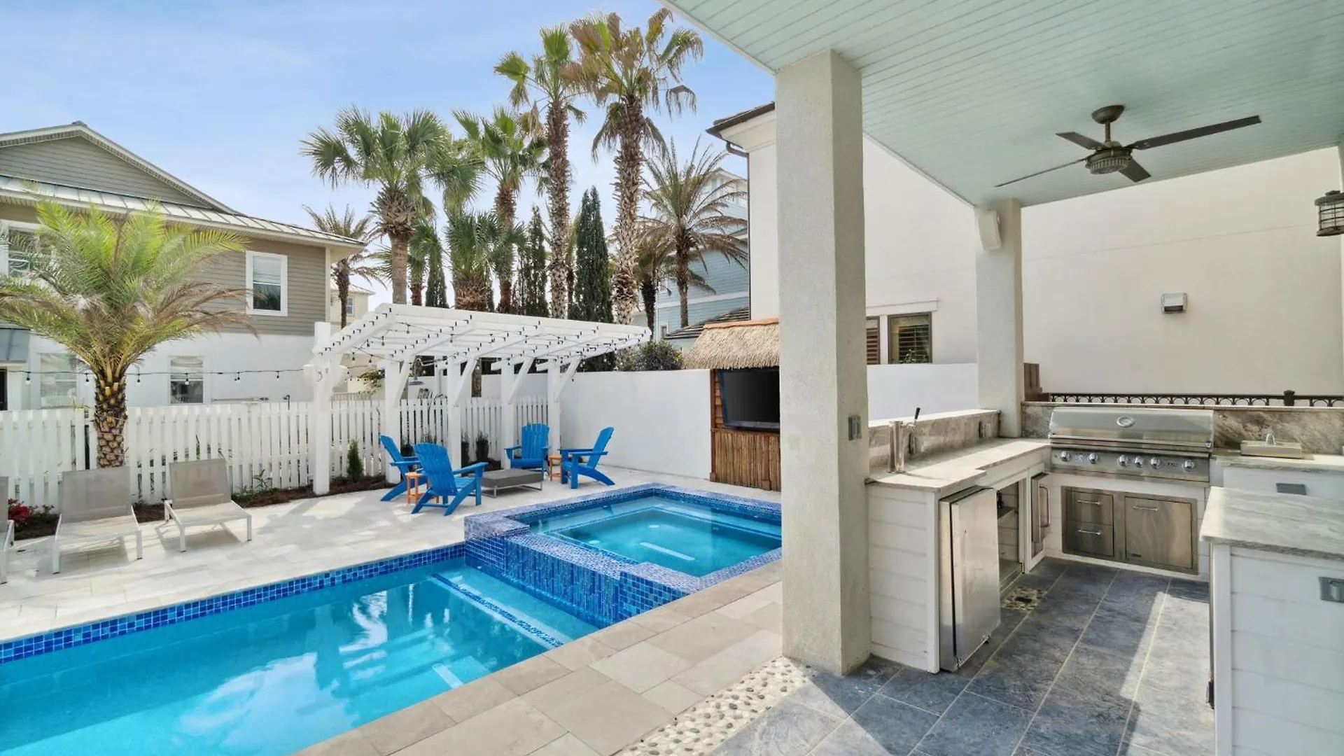 Vast Cay Castle With Private Beach And Game Room Destin