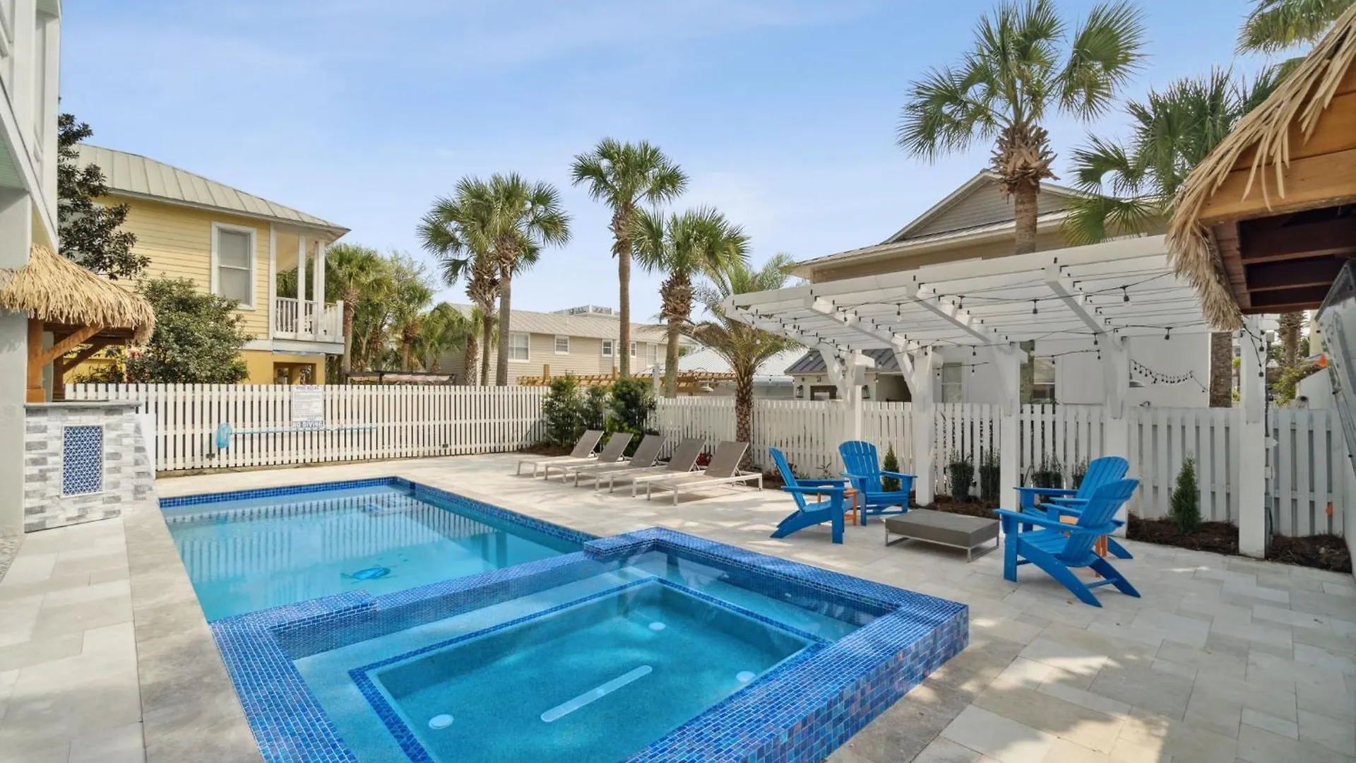 Vast Cay Castle With Private Beach And Game Room Destin